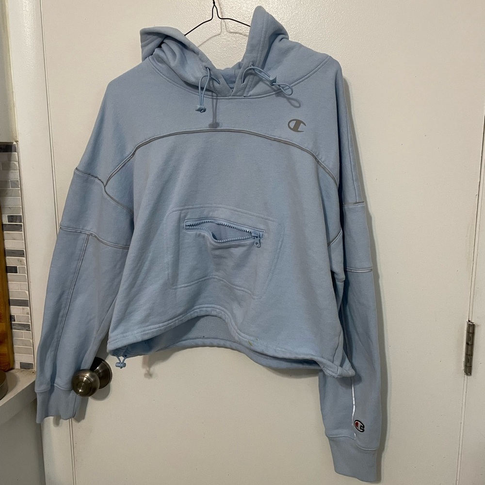 Champion sky blue long sleeve cropped pullover fleece logo Hoodie medium